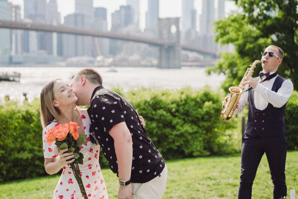 A saxophonist for proposal (New York, 2018)
